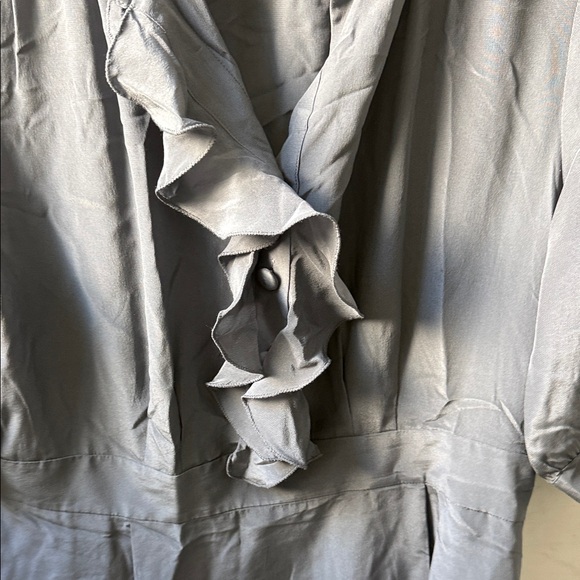 Banana Republic Gray Ruffle-Front Short Sleeve Dress - Picture 3 of 3